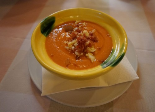Cum sa transformi banalitatea in oeuvre d’art sau de la supa de rosii la salmorejo