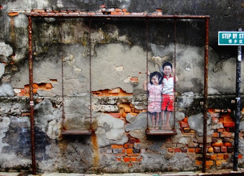 Walls full of art...