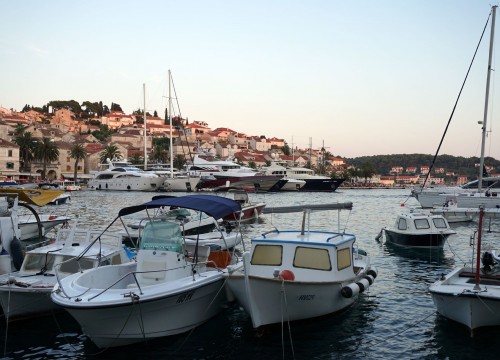SEVEN COLORED Guide in Hvar