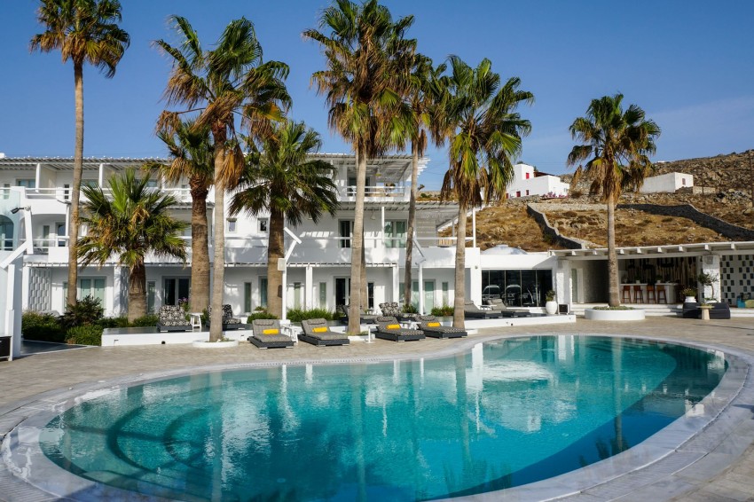 Mykonos White