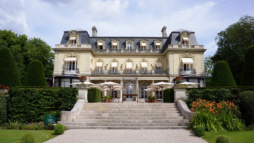 Le Domaine Les Crayères - The treasure of Champagne