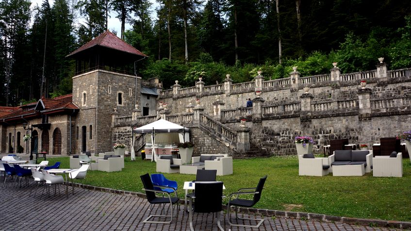Exterior Castel Cantacuzino