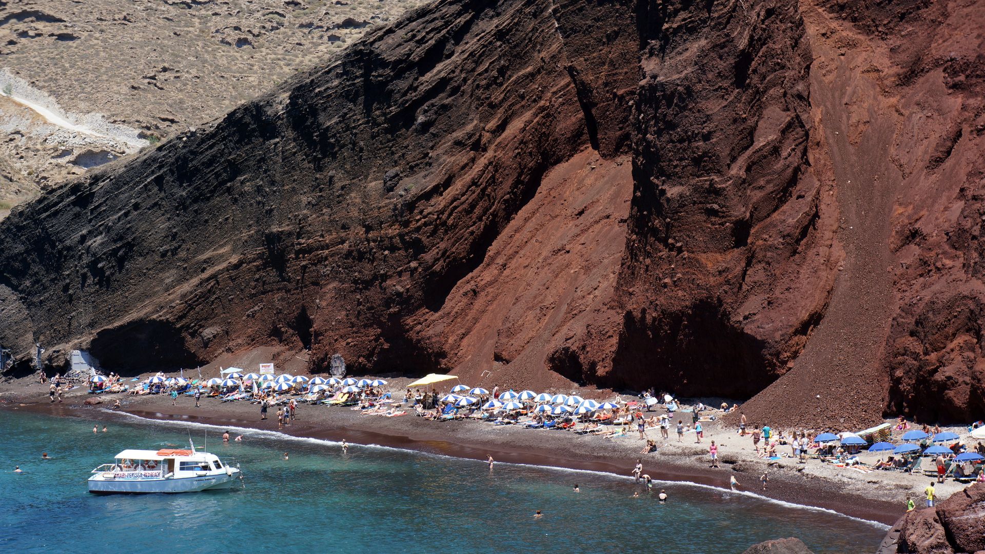 The 16 lucky ones or the colored voyages of 2015
