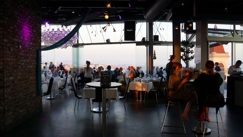 360 Bar, Istanbul