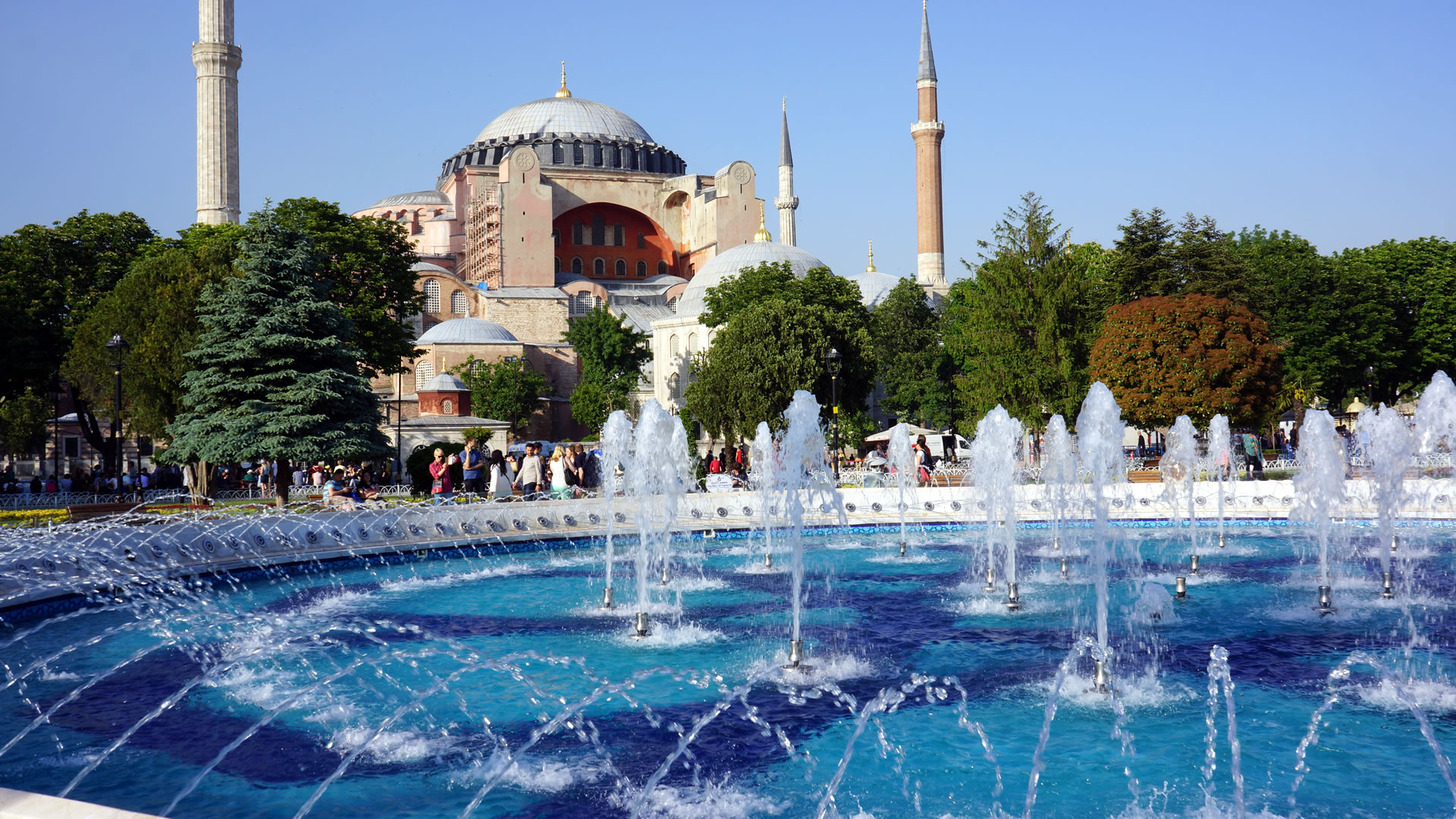 Travel guide Istanbul - Welcome to the ''navel of the Earth'', Istanbul! - second part
