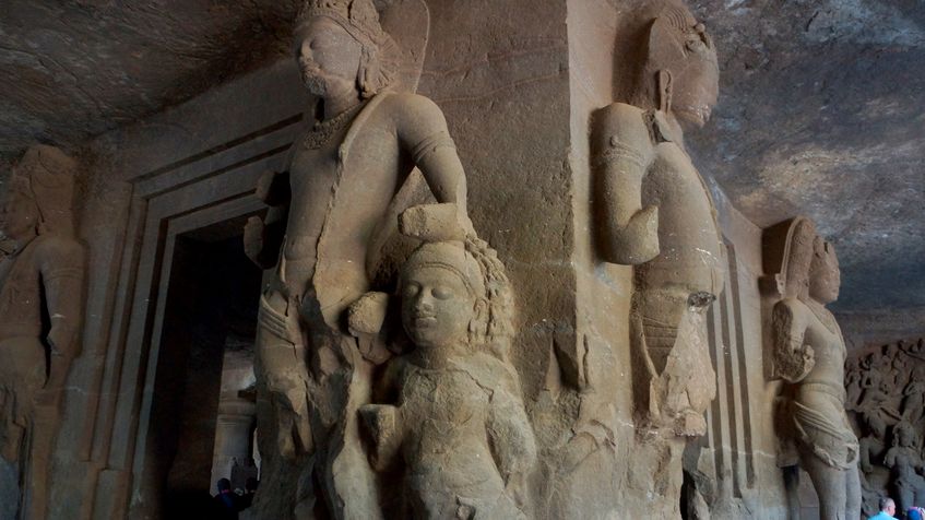 Hindu divinitati in Elephanta Caves, Mumbai