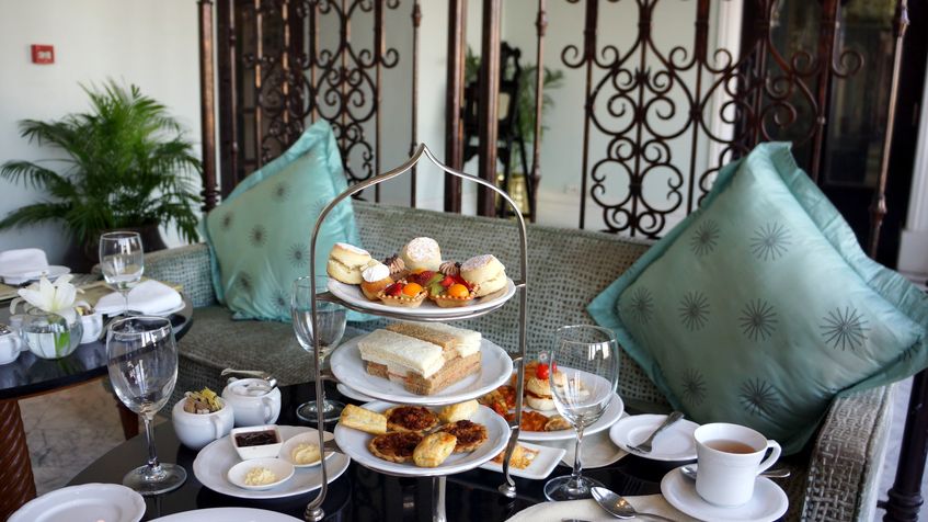 Afternoon tea buffet la Sea Lounge, Mumbai