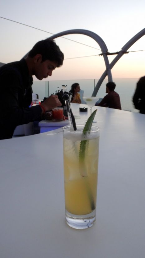 Cocktail la Aer Bar, Mumbai
