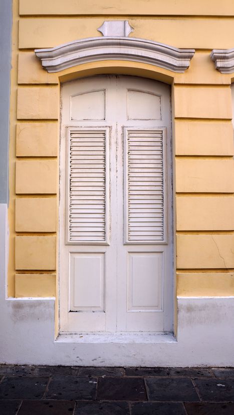 Usi si ferestre, San Juan, Puerto Rico