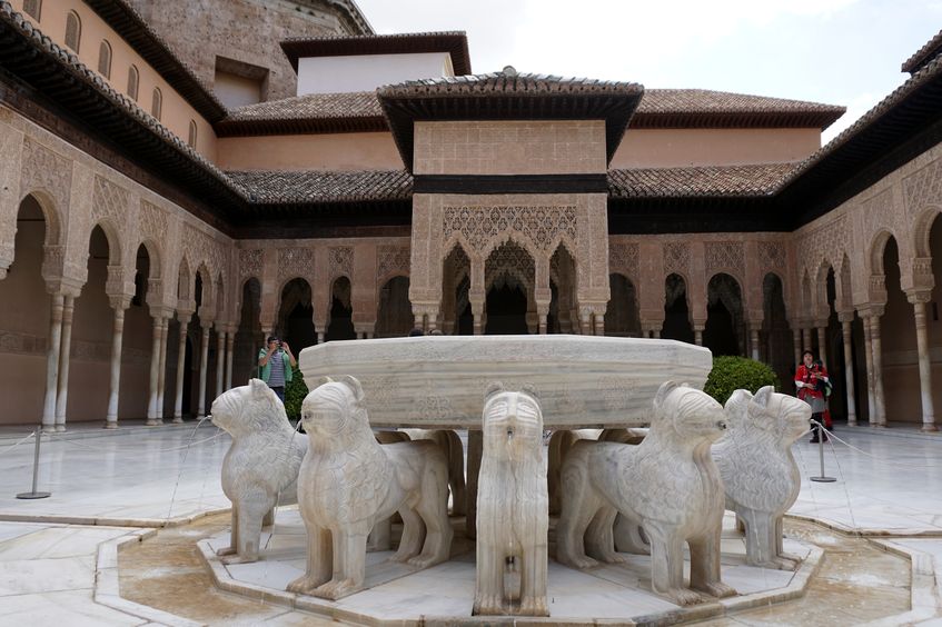 Patio Alhambra, Granada
